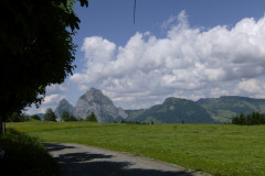 010-Stoos